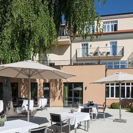 Stainzerhof 호텔 4*